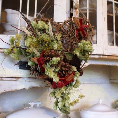 RUSTIC VELVET Dried Festive Twig Heart