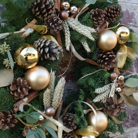 Luxury Glam Country Fresh Christmas Wreath with FREE GIFT